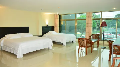 Hotel F Sur Inn in David