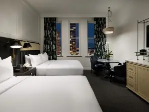 The Candler Hotel Atlanta, Curio Collection by Hilton