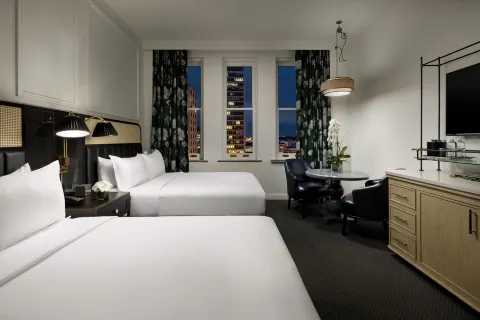 The Candler Hotel Atlanta, Curio Collection by Hilton