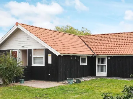 5 Person Holiday Home in Rødby-by Traum
