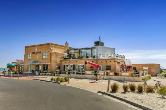 퀘스트 브라이턴 온 더 베이