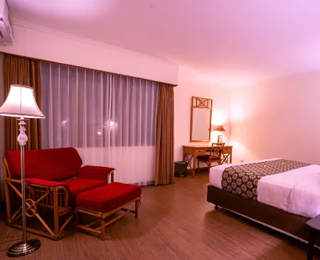 Plagoo Holiday Hotel