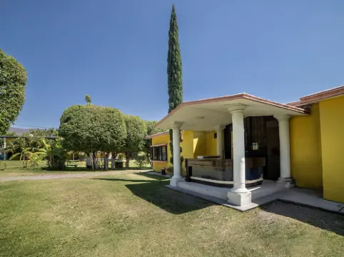 Villas El Paraíso, El Rollo Hotels in Tlaquiltenango