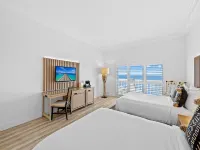Beachcomber Resort & Club - balcony