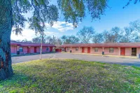 Capital O Hotel Beeville -US 181 Hotels in Beeville