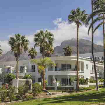Flamingo Beach Mate Hotel Exterior