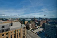 Sidemersey Livings - 2 Bedroom Central Apartment with Views