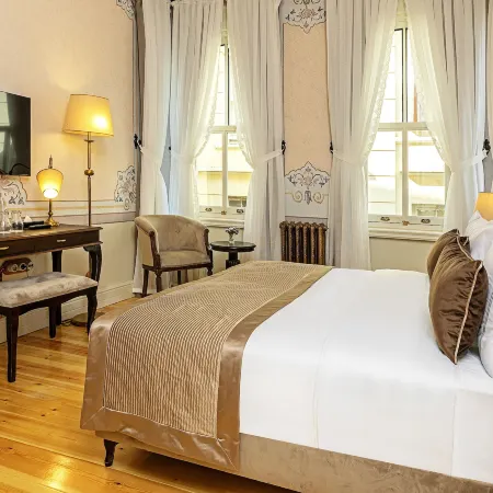 Meroddi Barnathan Hotel