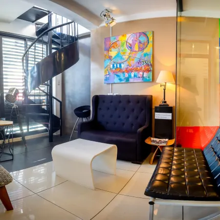 Hotel Monde