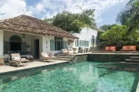 08 Acre Private Tea Estate Close to Galle - Villas