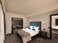 Old Town Hotel Hotels near Victory Square