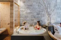 Hotel Lac Salin Spa & Mountain Resort - Hot Tub