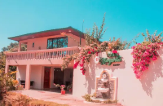 Hotel Margarita and Tour Operator Drake Bay โรงแรมใน