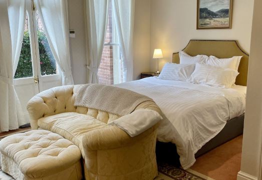 로완 브레이 게스트 하우스