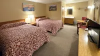 Young's Motel Hotels in Tok