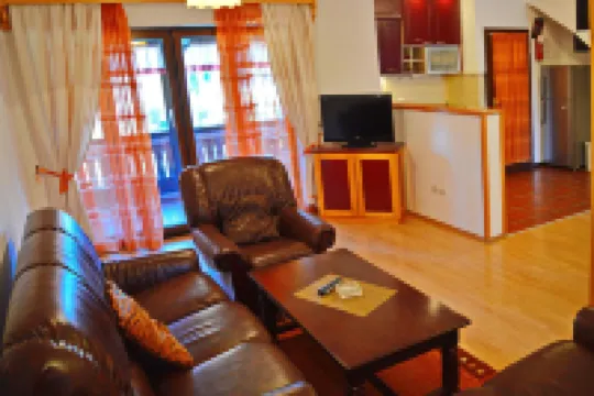 Kraljevi Konaci Zlatibor