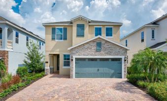 7412 MA Stylish Home Near Parks - 0224a12000kxejjic22B7 R 339 206 R5 D 