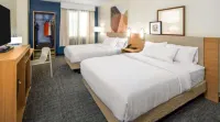 Spark by Hilton Owen Sound - 駐車場