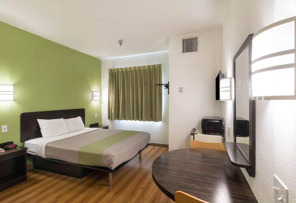 Motel 6 Hillsboro, TX - Hizvo