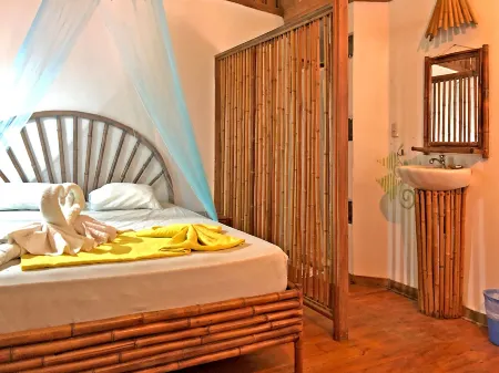 Cascada Verde Eco Lodge & Hostel