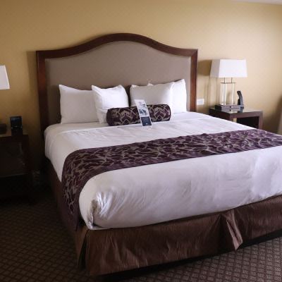 Accessible Lakeshore Queen Room The Edgewater Promo Code