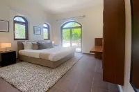 Phaedrus Living Luxury Villa Kathikas فنادق في Peyia