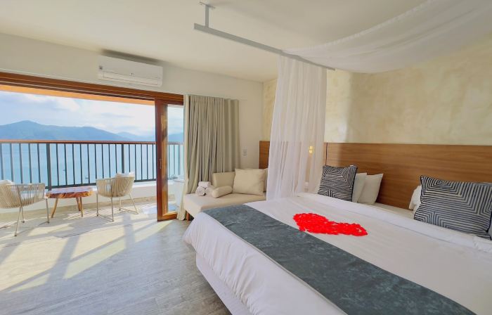 Catalina Hotel