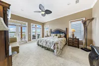 Krusty Crab Hotels in Gulf Shores
