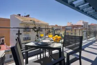 Sur Suites la Dorada, Centricos Soleados a Pocos Metros de la Playa y Con Parking Opcional - 3 ดาว