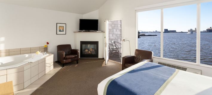South Pier Inn Hotels in Duluth