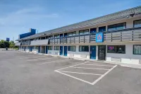 موتل 6 كولومبس،س، ا واو  أوسو نورث