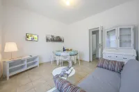 Casa Al Caprifoglio 600m from Beach - Happy Rentals