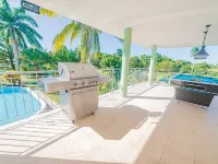 7Br Massive Villa in Sosúa - 2Mins from Nightlife!