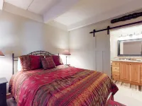 Peregrine Hotels in Copper Mountain