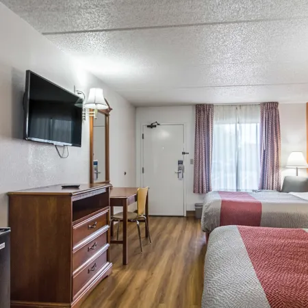 Motel 6 Waycross, GA
