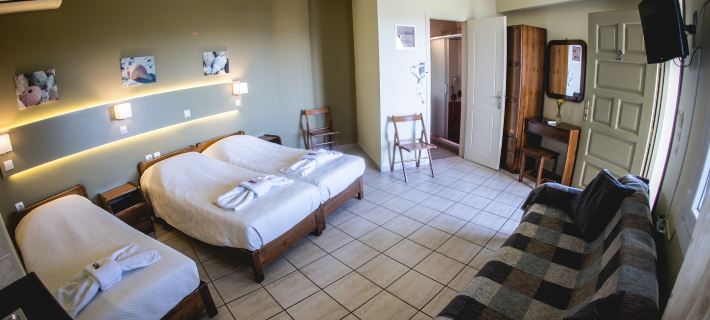 Filoxenia Hotels in Tinos