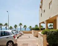 3Br Beachfront Apt w Amazing Sea View l Mamad - parking