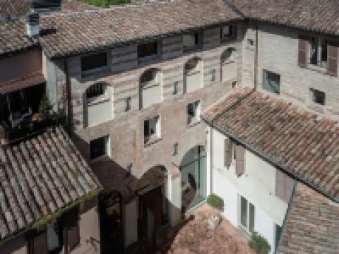 บูทีค โรงแรม เรซิเดนซา ลา เซรามิกา โรงแรมในFabriano