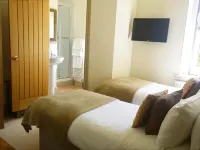 Cross Keys Inn Hotels in Mendip District