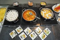 Spirit of Herzl Hotel - breakfast