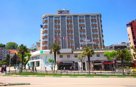 科爾萬薩雷布爾薩城市酒店