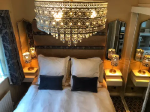 Elagh View Bed & Breakfast