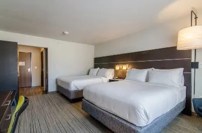 Holiday Inn Express & Suites Atchison
