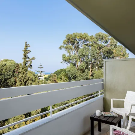 Dionysos Hotel