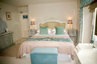 The New White Lion Hotels in Llanwrtyd Wells