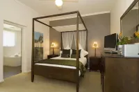 Plantation House at Whitecliffs Bed and Breakfast - parking