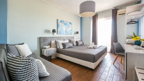 Myrto Hotel in Marathon