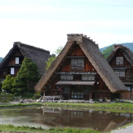 Gokayama Onsen Akaokan