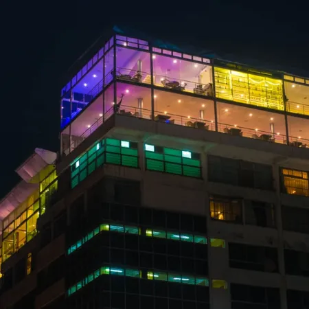 Cloud Hotel & Suites