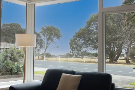 Botanic Racecourse Отели в г. Уоррнамбул